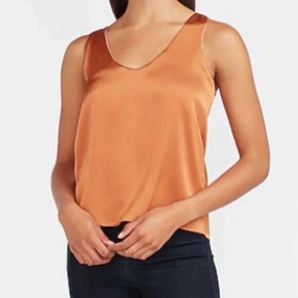 Express reversible silk scoop neck tank top - Picture 2 of 6